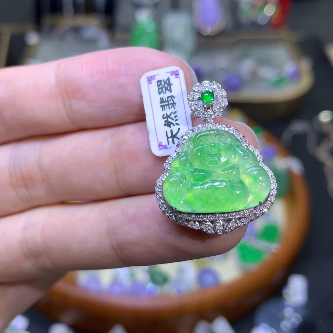 翡翠18K金镶嵌颈饰翡翠吊坠项链