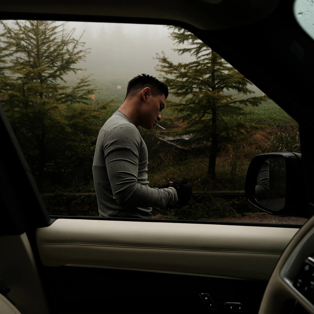 GTAL25AW美式休闲横向立体剪裁训练秋衣logo印花圆领修身长袖上衣