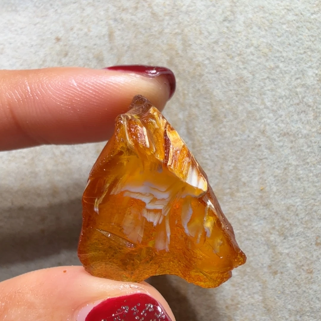 闲***鱼定制琥珀未镶嵌专拍