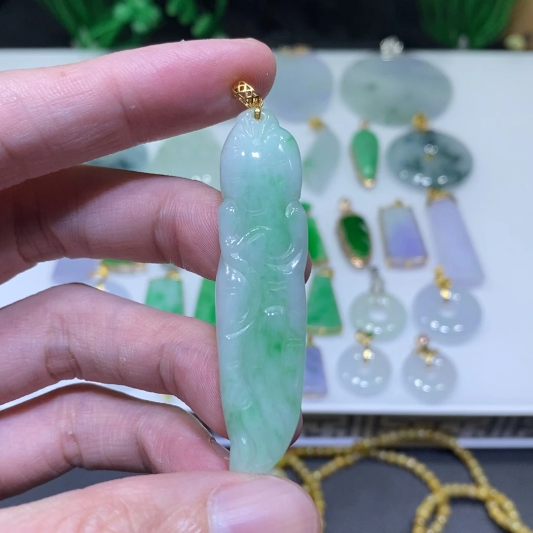 翡翠18K金镶嵌吊坠(不含链)