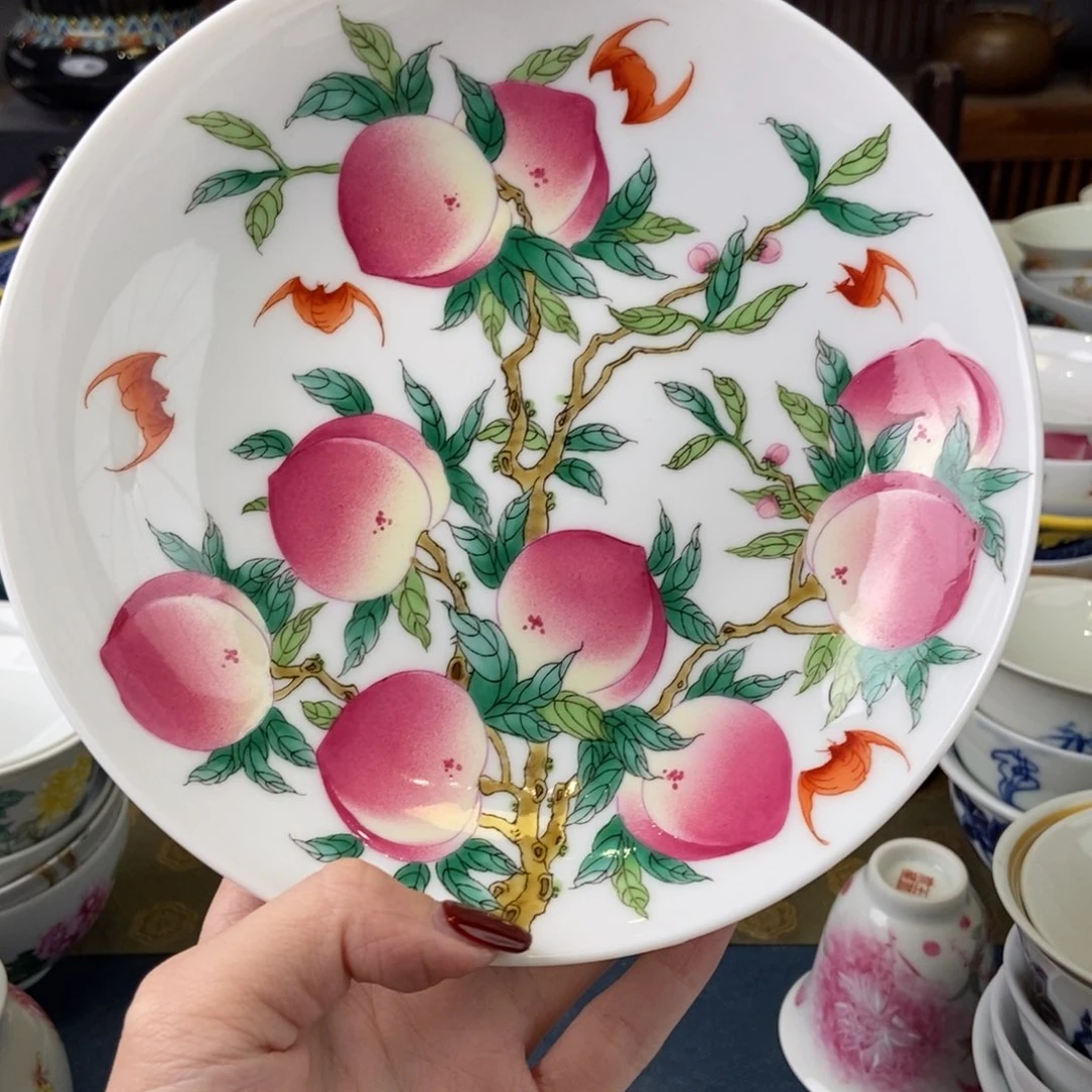 陶瓷艺术家的作品是一种