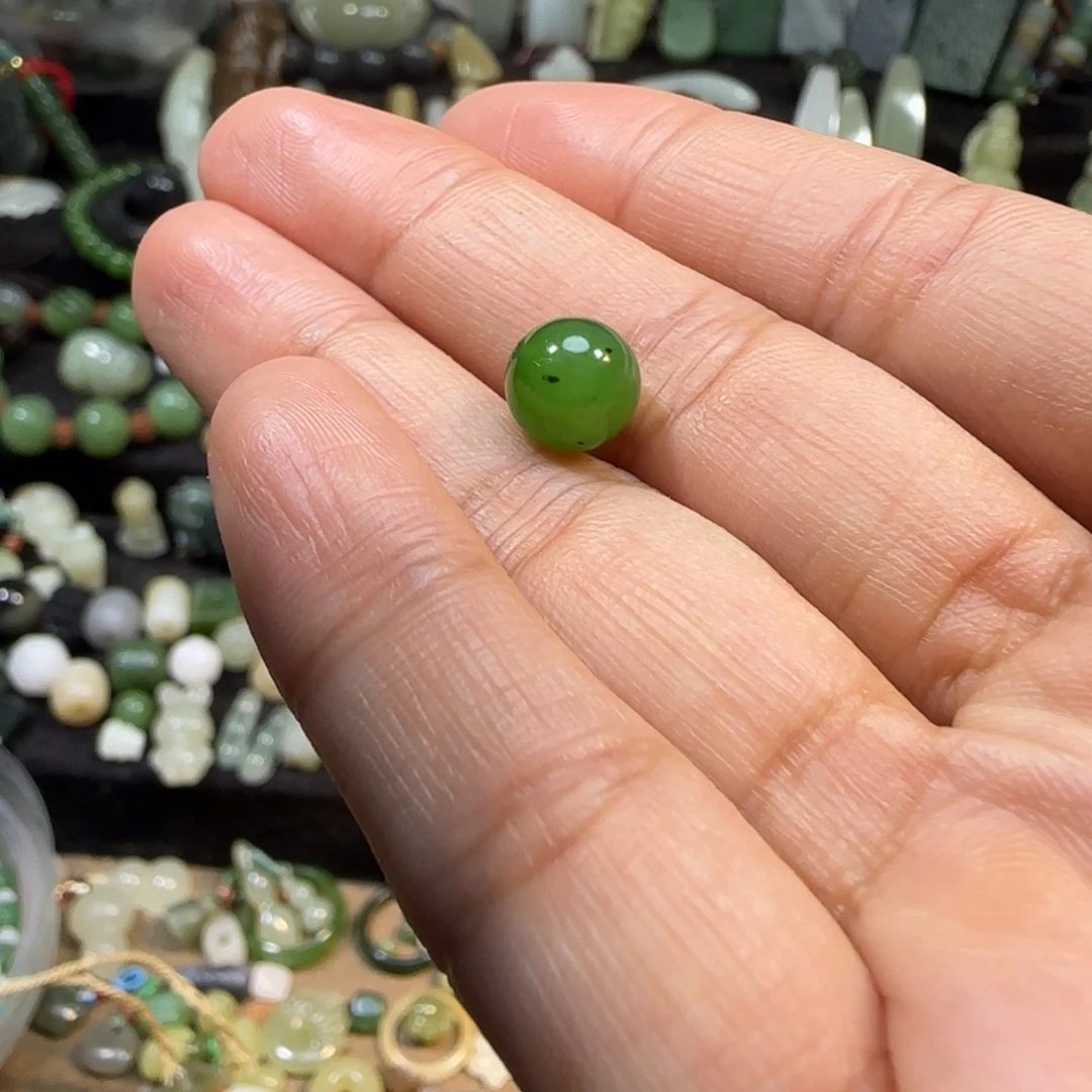 颈饰未镶嵌和田玉8mm碧玉单珠