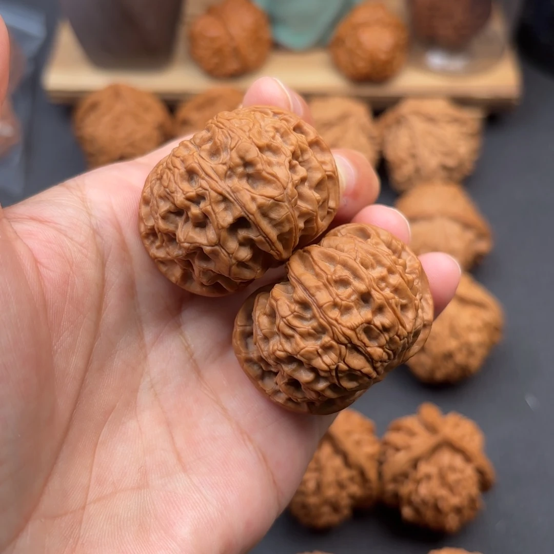 胡***.文玩核桃吊坠苹果41