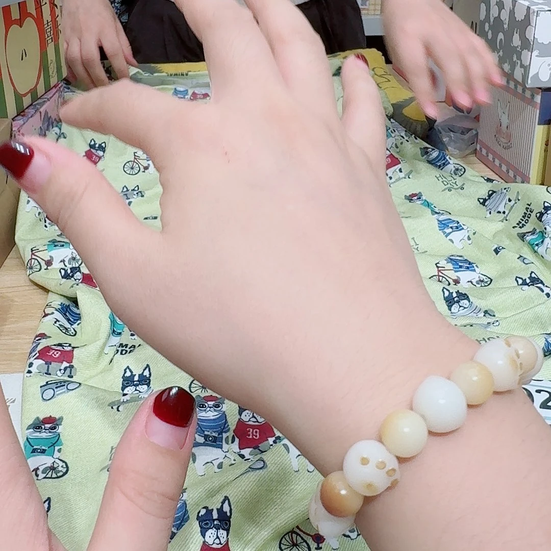 啊啊啊啊@@972693