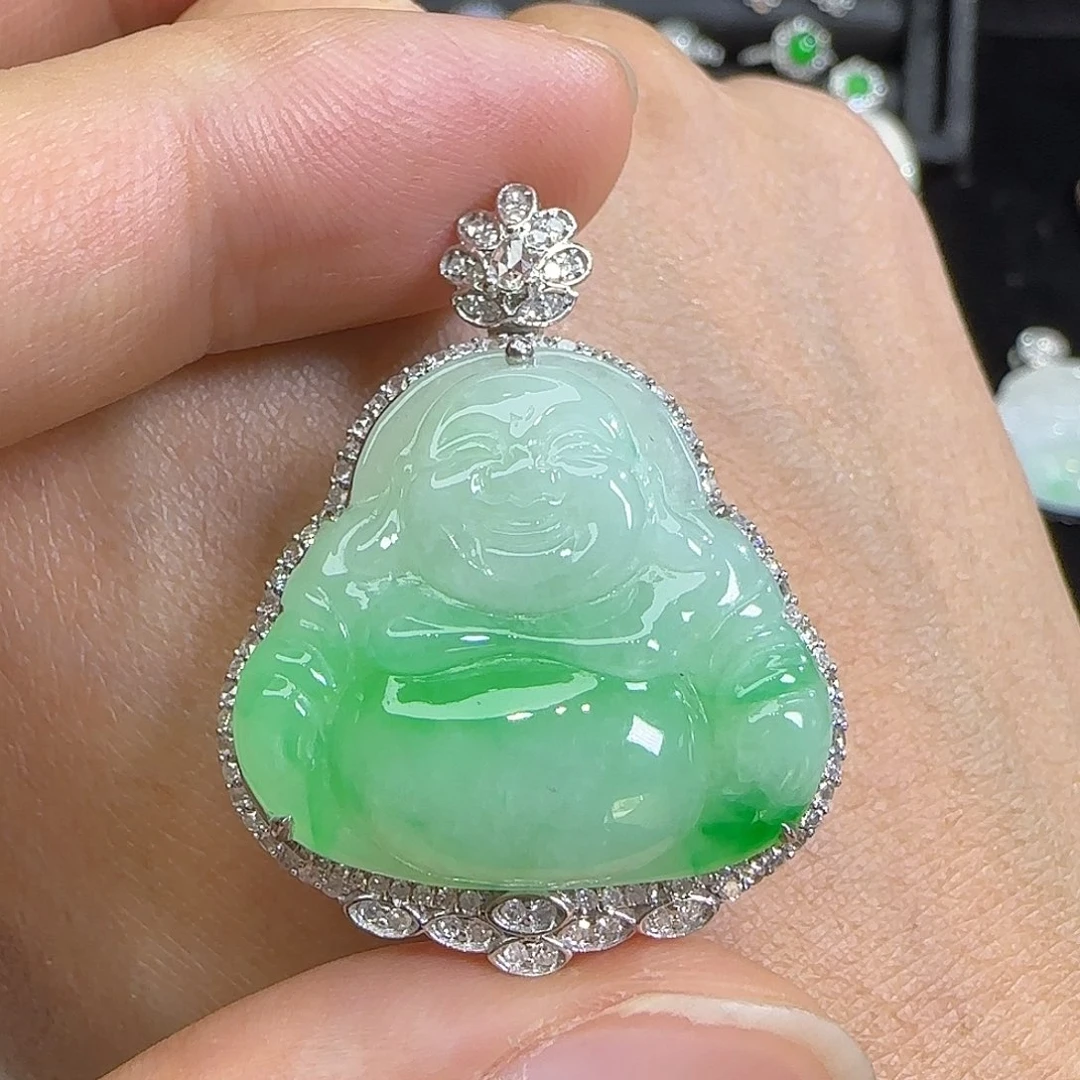 颈饰18K金镶嵌翡翠天然翡翠