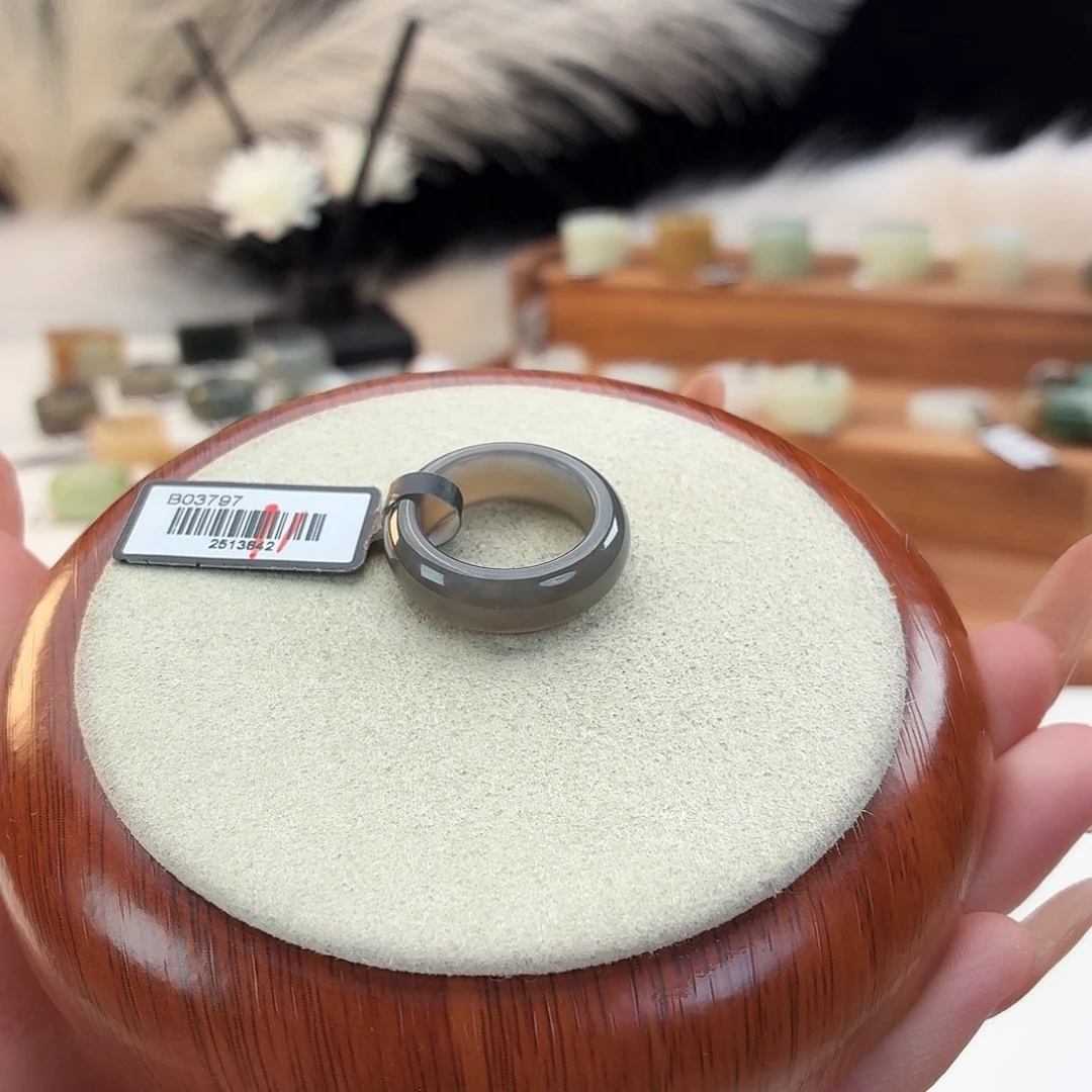 和田玉未镶嵌戒指灰紫轮胎16.78mmj109