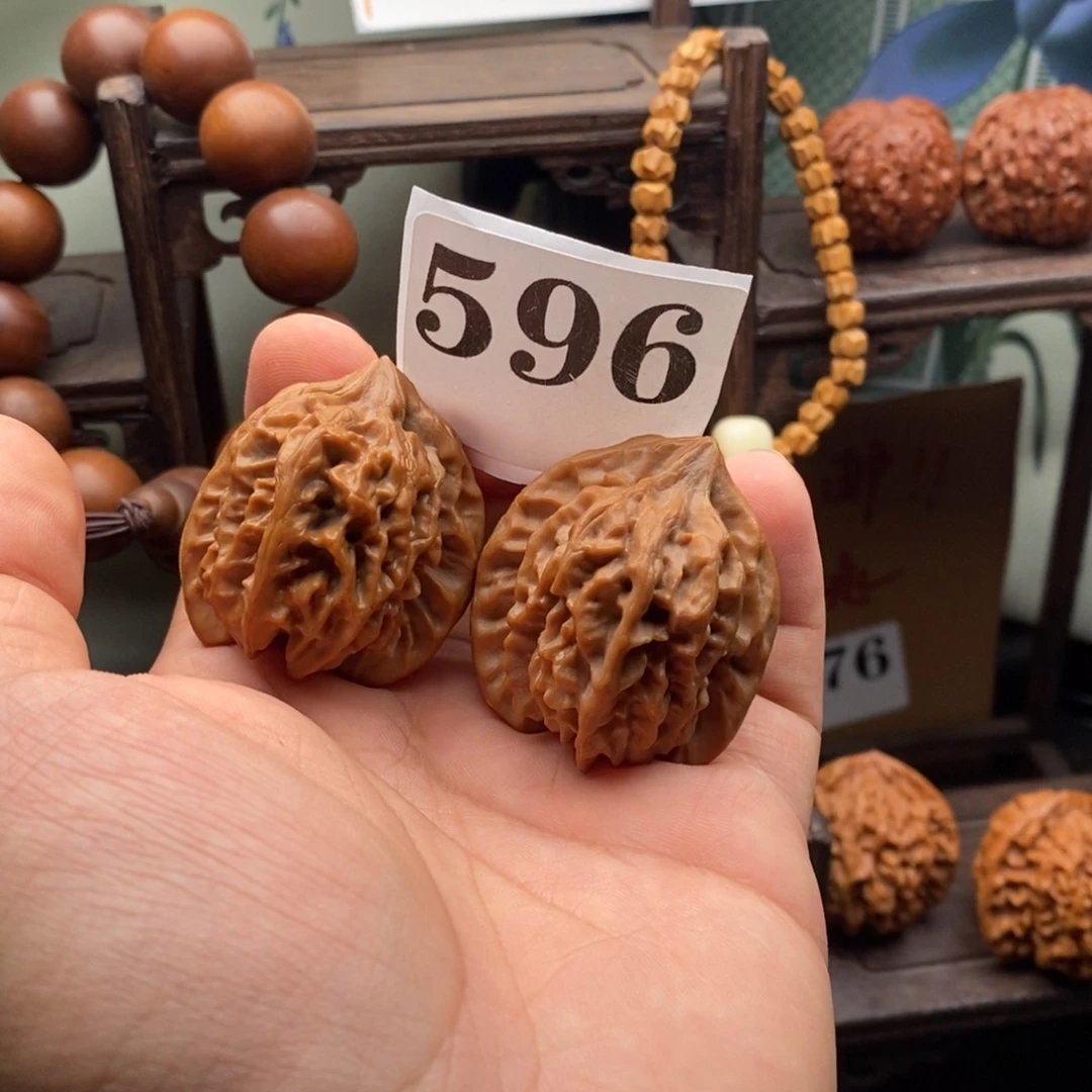 文玩核桃把件曹大龙