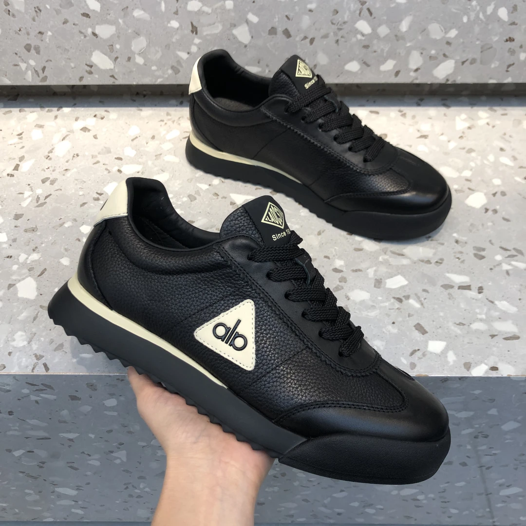 运动风舒适低帮男款时尚休闲鞋潮鞋休闲阿甘鞋百搭软底潮流板鞋