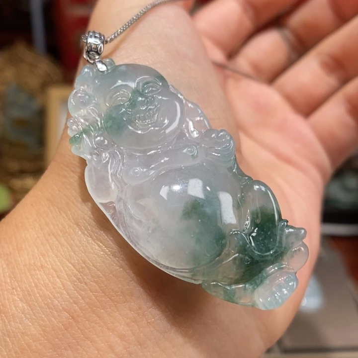【闪购商品】颈饰18K金镶嵌翡翠89