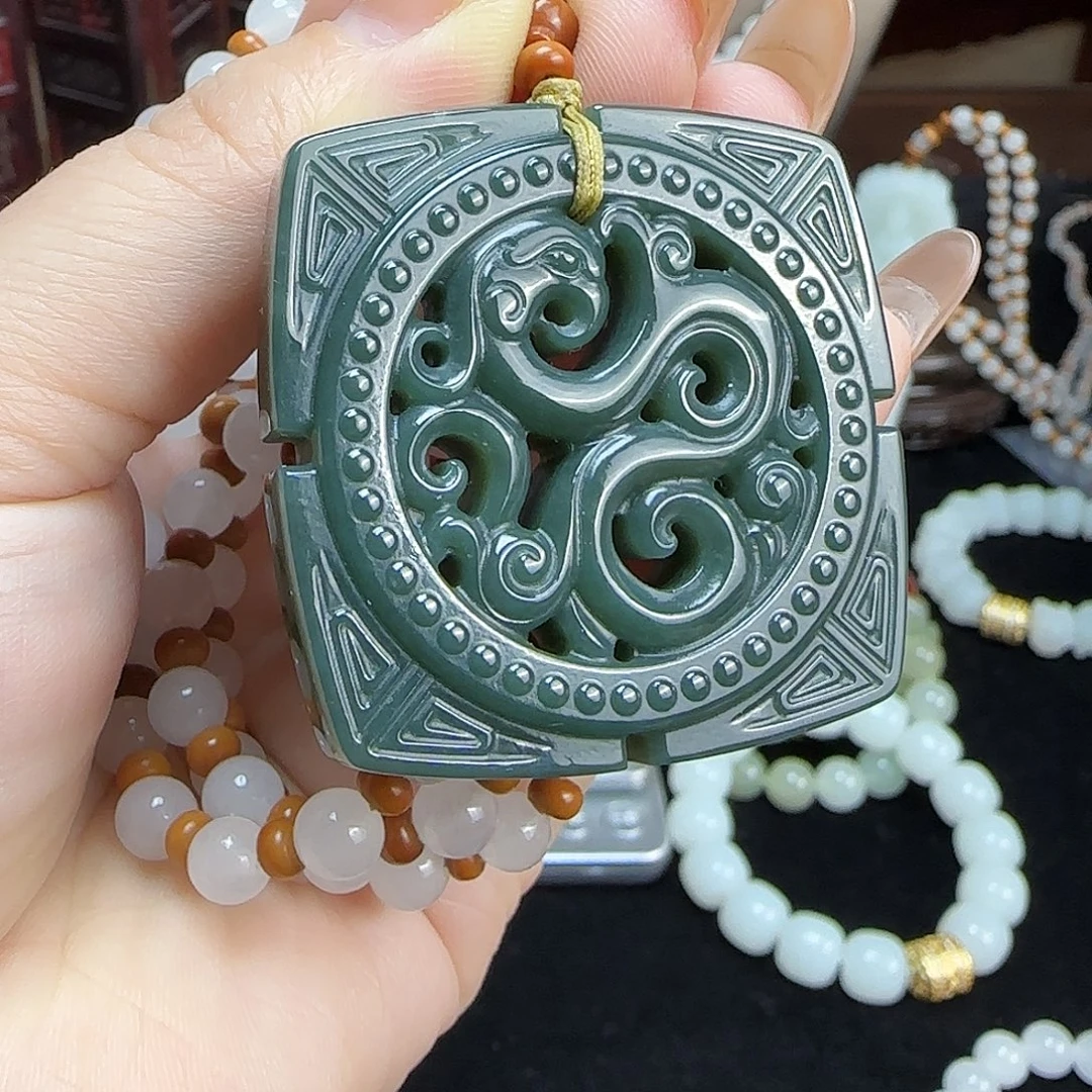 和田玉未镶嵌颈饰定制发货