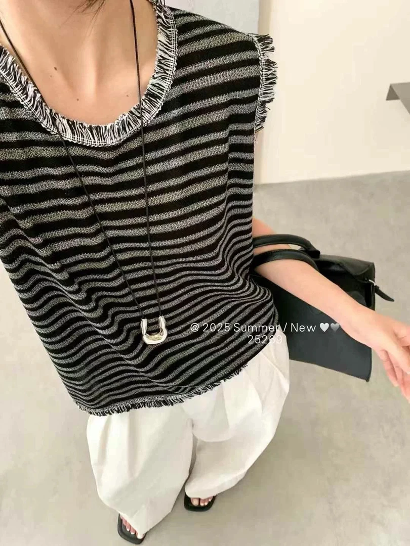 【丽姐同款】新款韩版时尚毛边条纹针织背心百搭显瘦无袖上衣