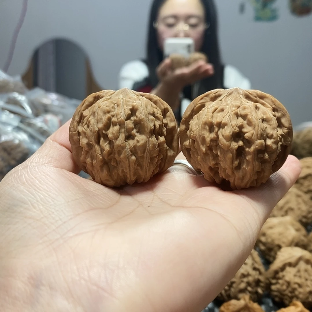 吊坠桃核137狮子头42+