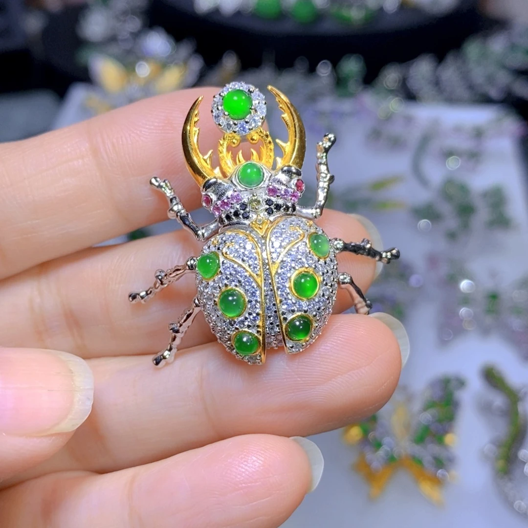 翡翠颈饰银S925镶嵌天然翡翠