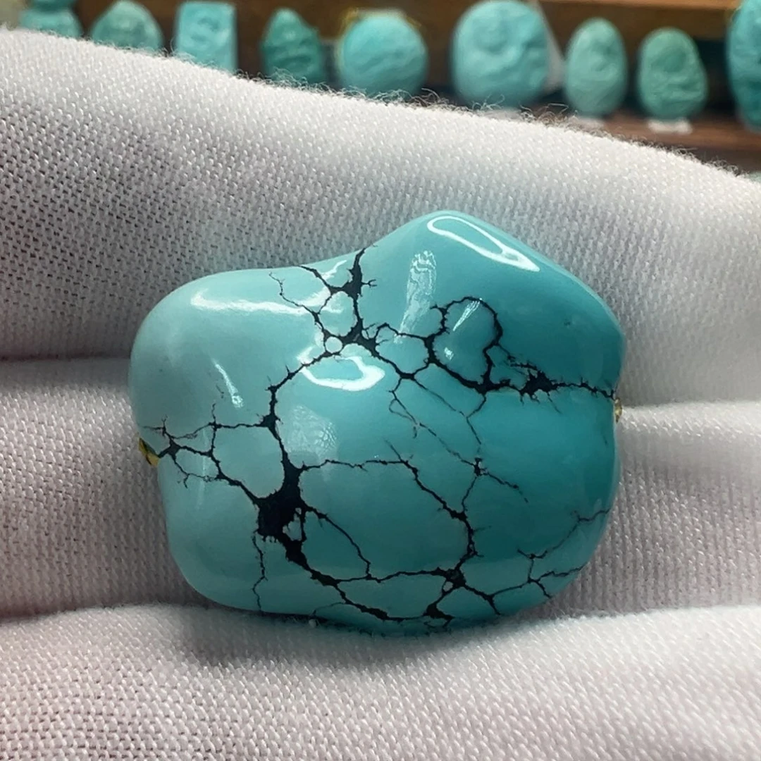 绿松石未镶嵌随形22.4mm