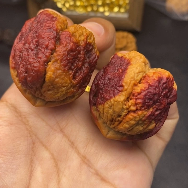 文玩核桃把件42尺蝴蝶蟾