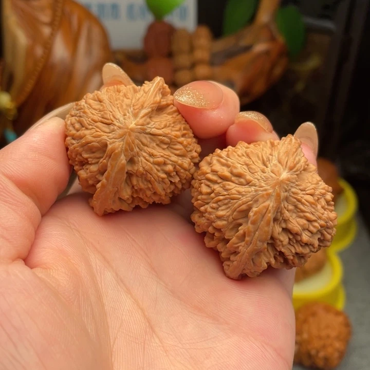 把件文玩核桃满天星40全品