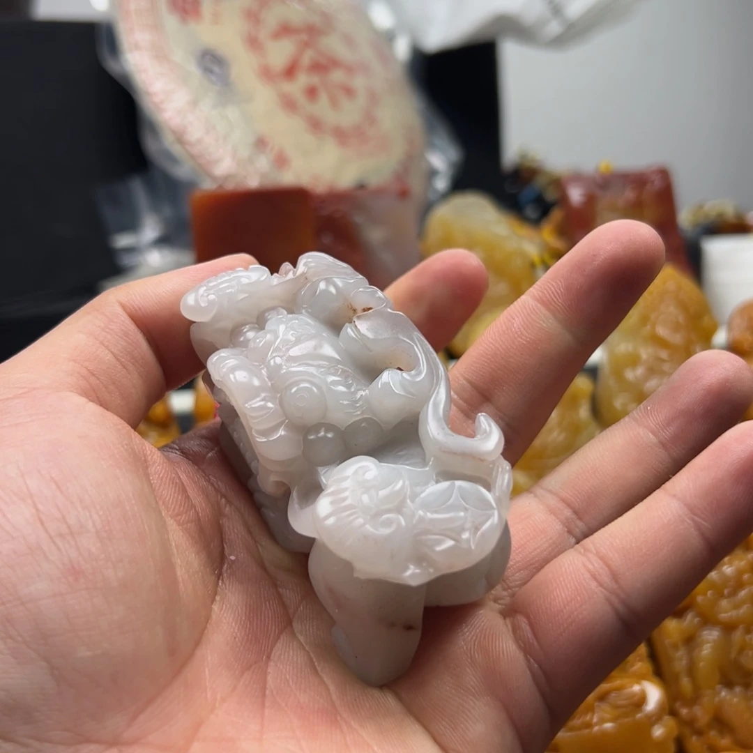 石英质玉（黄龙玉）未镶嵌多选发其一