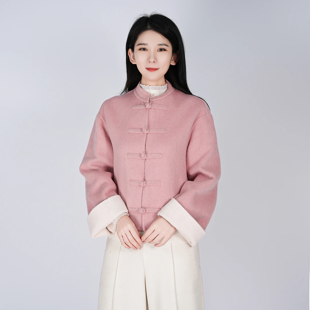 【会员专享】纯色秋冬羊毛舒适盘扣白色女士通勤百搭大衣WH05007688