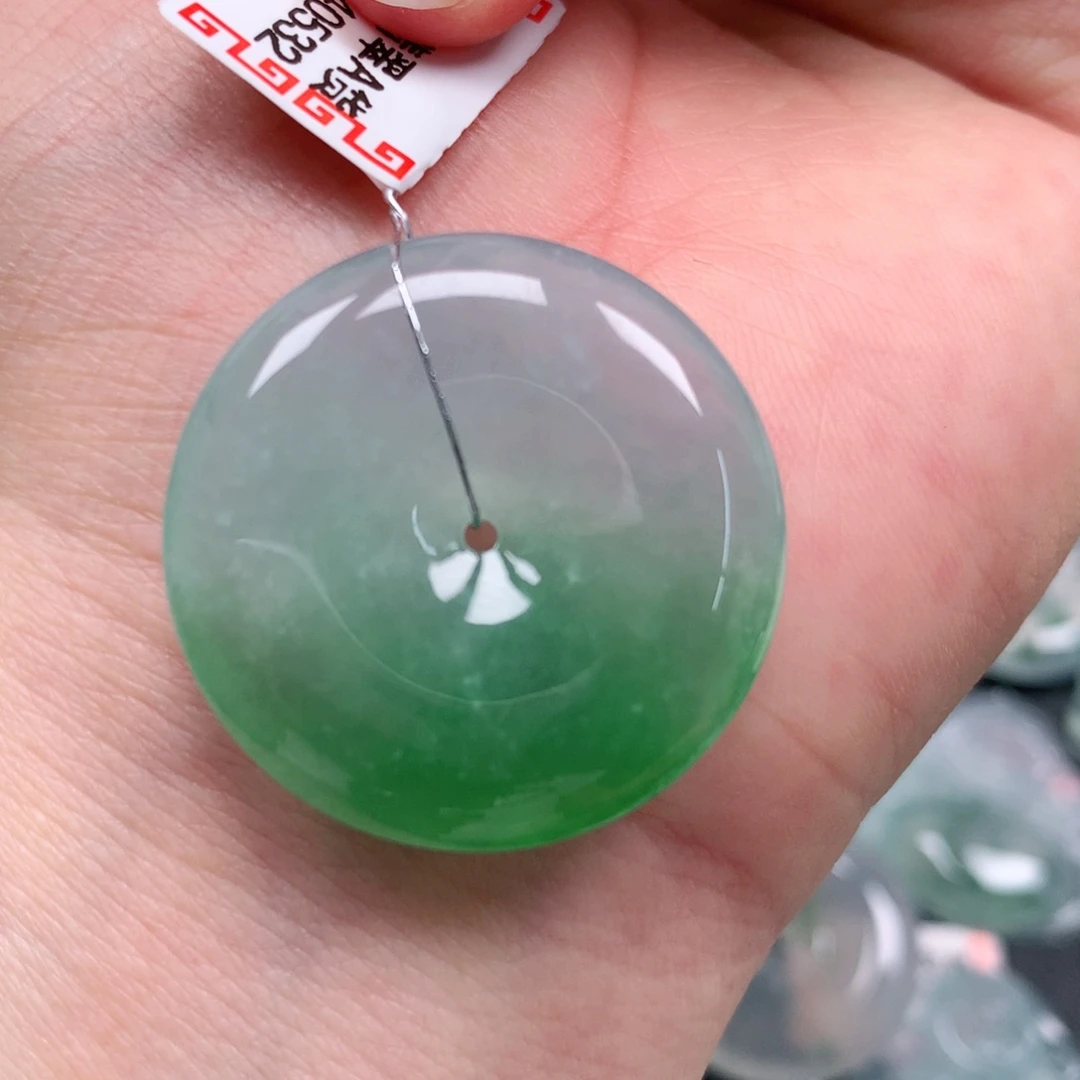 颈饰未镶嵌翡翠天然翡翠