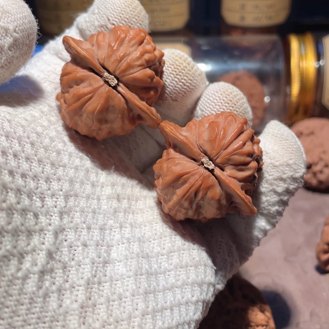 文玩核桃把件41四眼鸡心