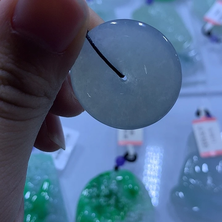 翡翠未镶嵌颈饰天然翡翠A货吊坠