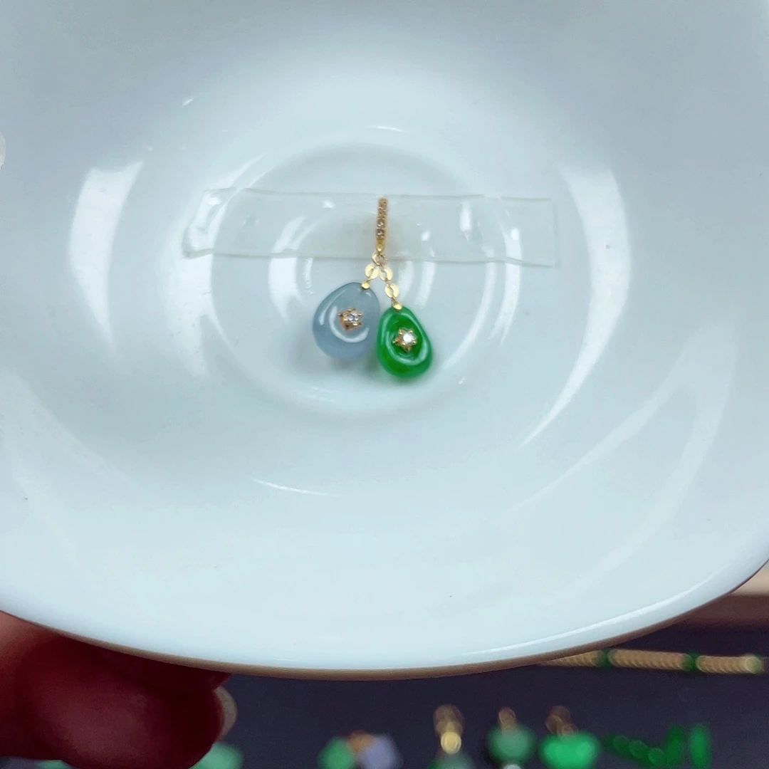 翡翠18K金镶嵌手链天然缅甸翡翠A货卡