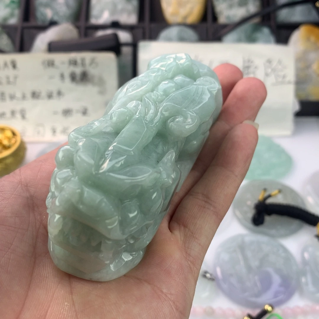 翡翠颈饰未镶嵌中**浴－