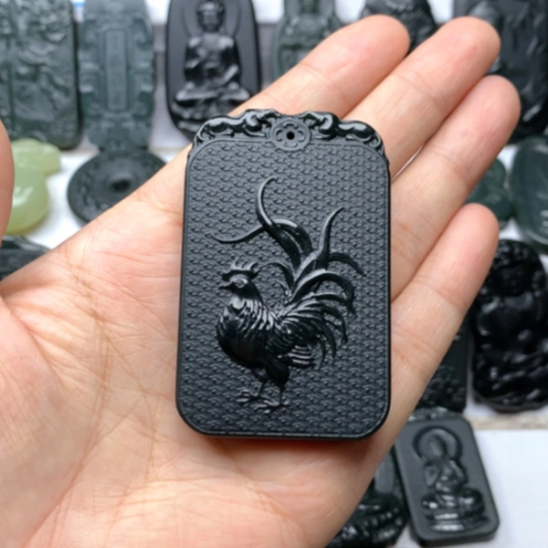 【闪购商品】颈饰未镶嵌和田玉双面雕刻