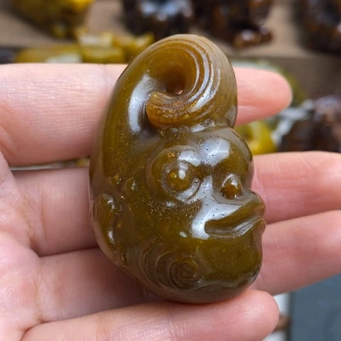 蛇纹石玉未镶嵌颈饰37