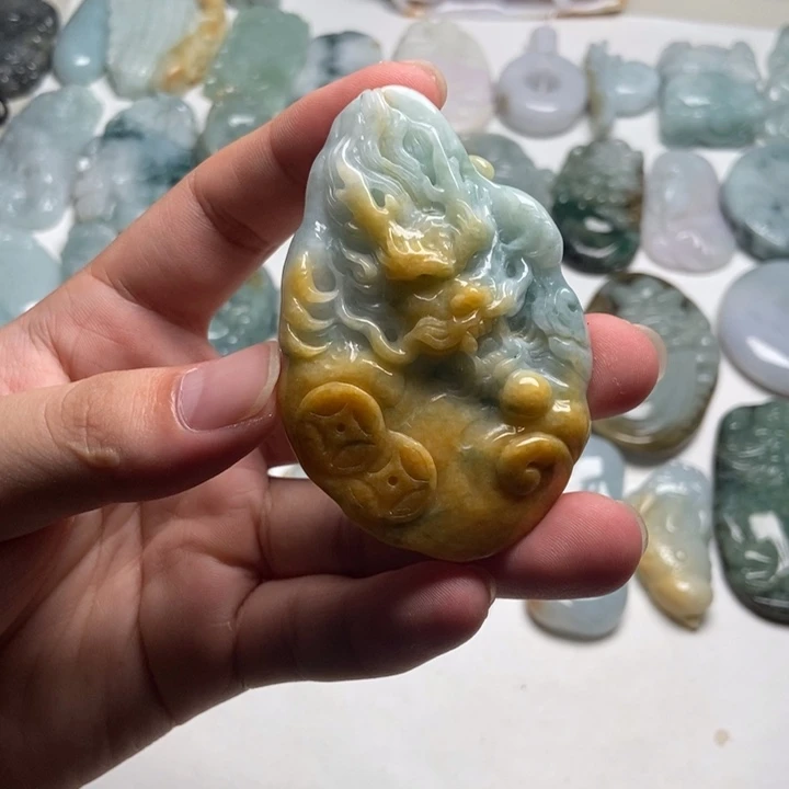 未镶嵌定制翡翠龙牌44