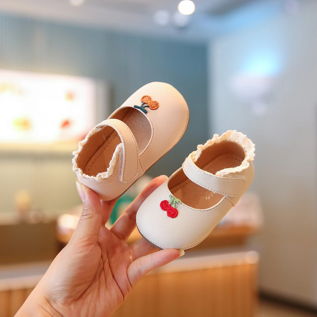 公主鞋女宝宝1一3岁幼儿鞋子软底婴儿学步鞋春秋款婴童皮鞋柔抱鞋