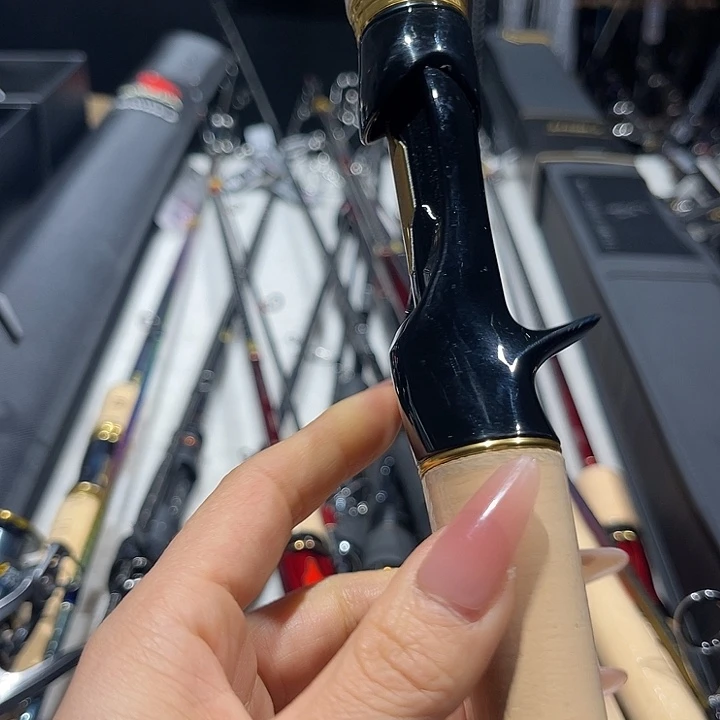 L***83.8m2.1m2.4m2.7m碳素