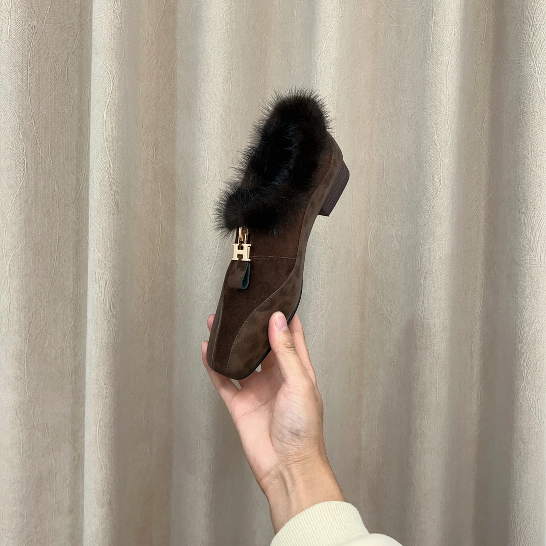 2024冬季新款时髦百搭洋气大女主过年必备时尚真皮豹纹单鞋