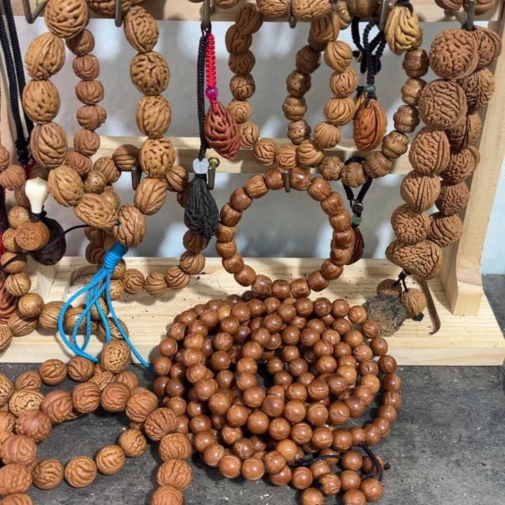 雪***城精品野生桃枭手串