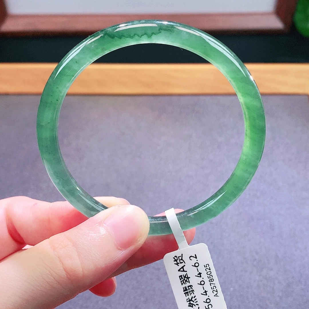 未镶嵌手镯翡翠天然翡翠