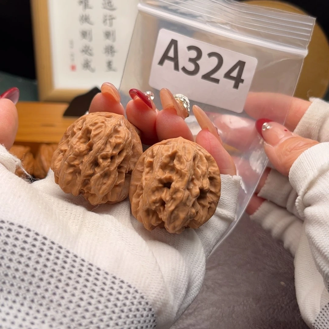 文玩核桃把件煎****子43方块a 324