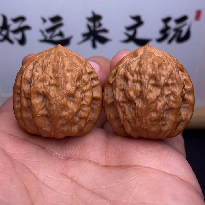 核桃京公子小手捻