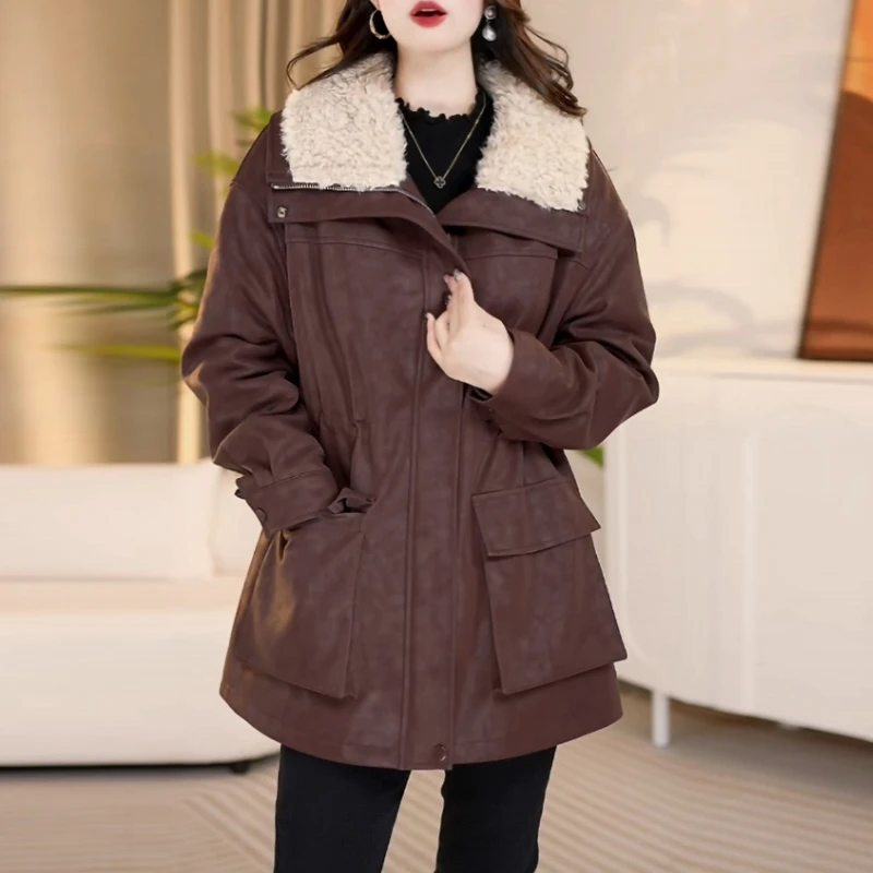 蛋白皮加绒加厚皮衣2025冬季新高级感中长款显瘦气质毛领保暖外套