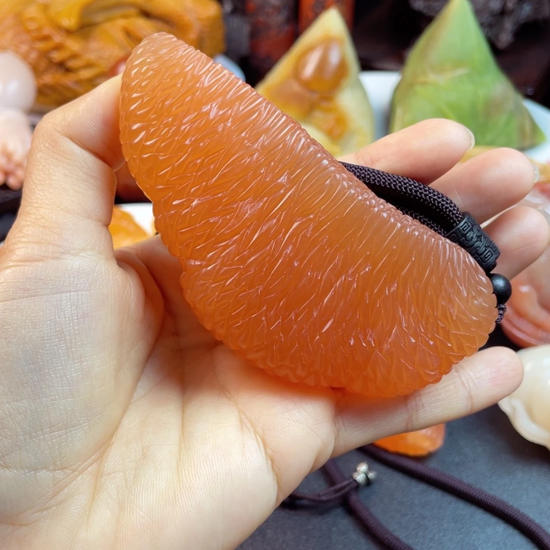 寿山石手艺人雕刻