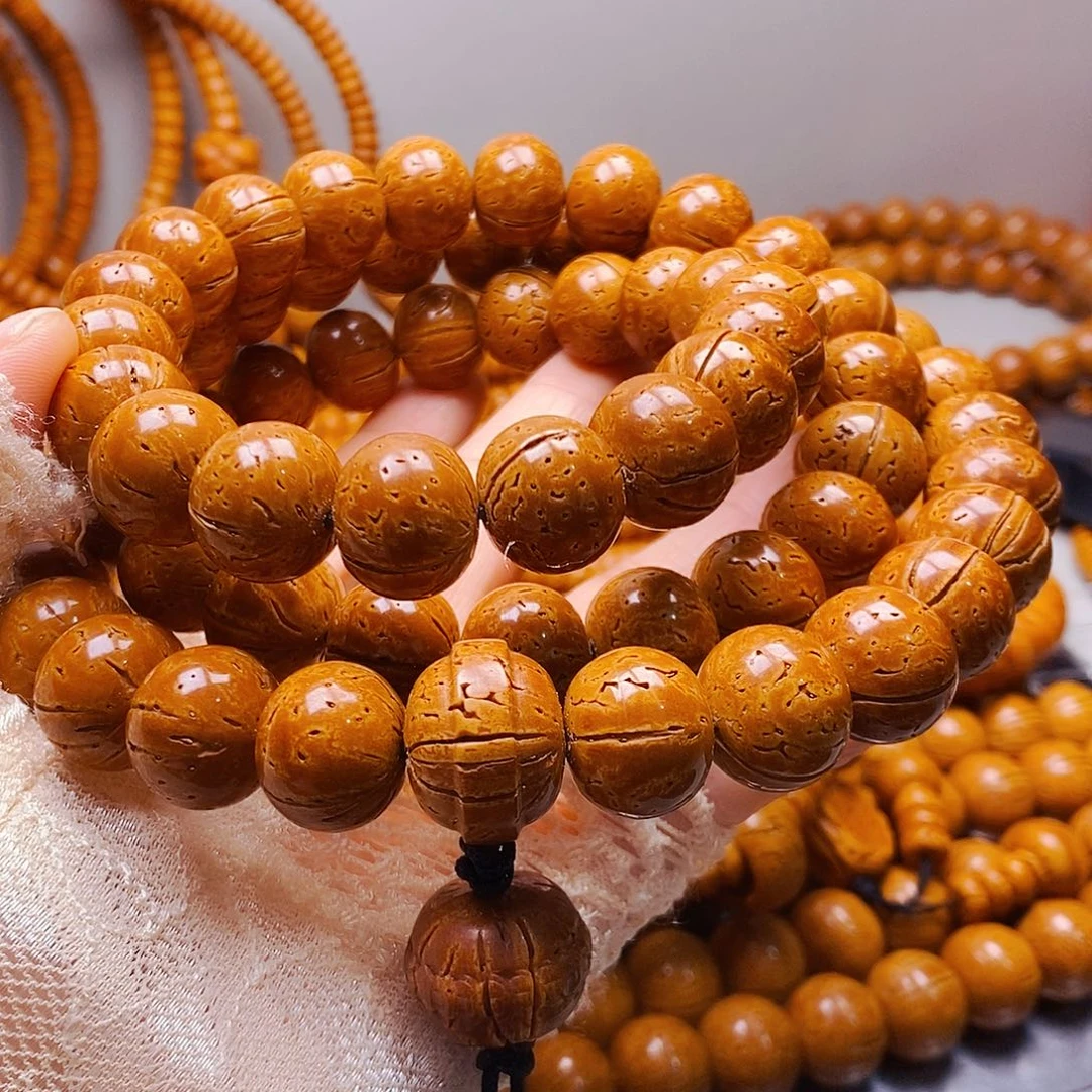 光***哥吊坠桃核16乘14苹果圆脖挂微瑕疵130