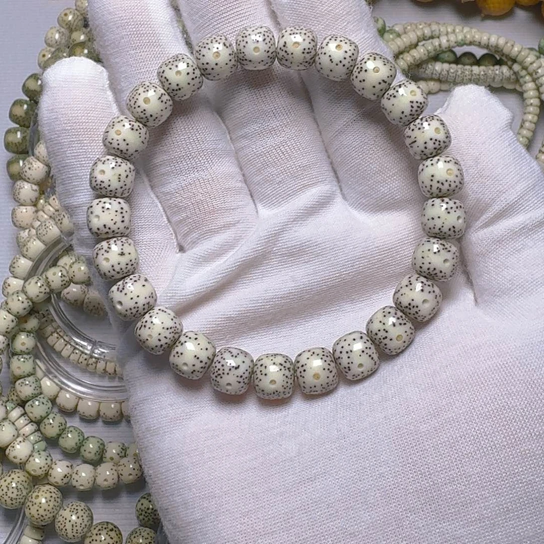 星月菩提手串原生态石玉料卡9手串
