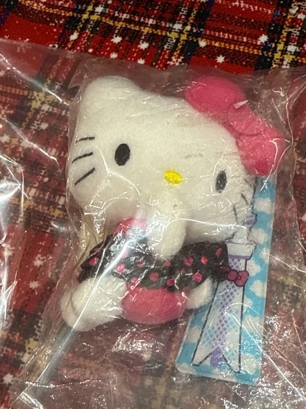 鱼尾专拍侧坐波点kitty挂件