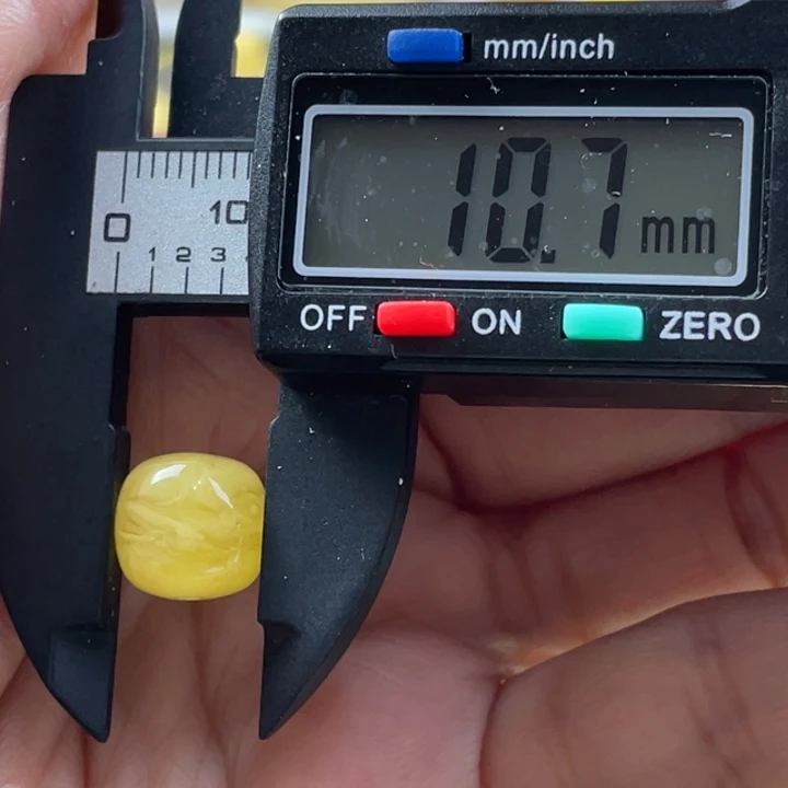 【闪购商品】琥珀裸石未镶嵌14号