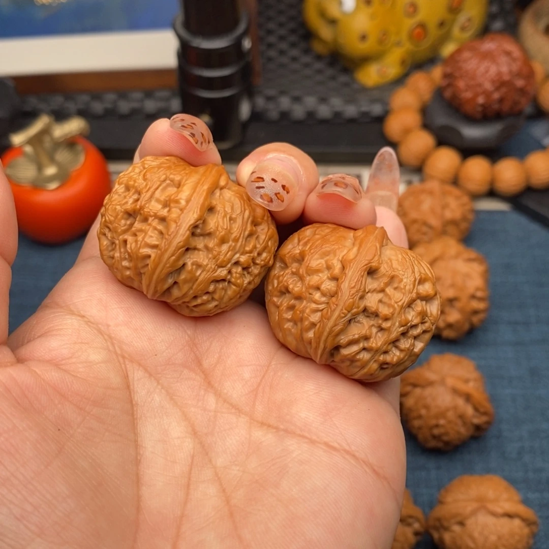 c***5文玩核桃吊坠全品元宝34尺