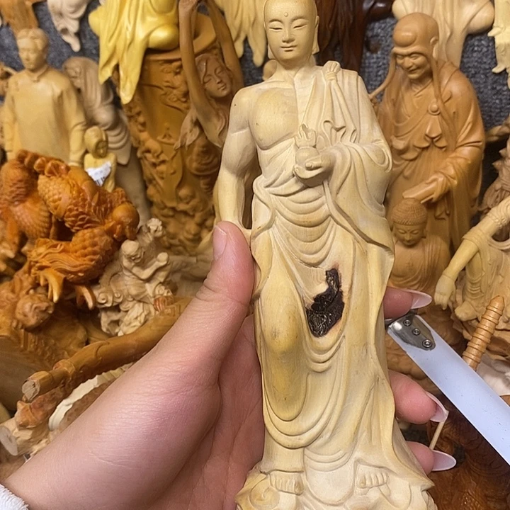 黄杨木黄杨木瑕疵地藏