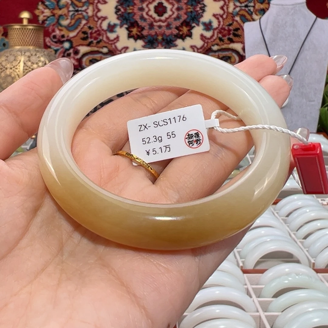 和田玉未镶嵌手镯新疆和田玉糖白