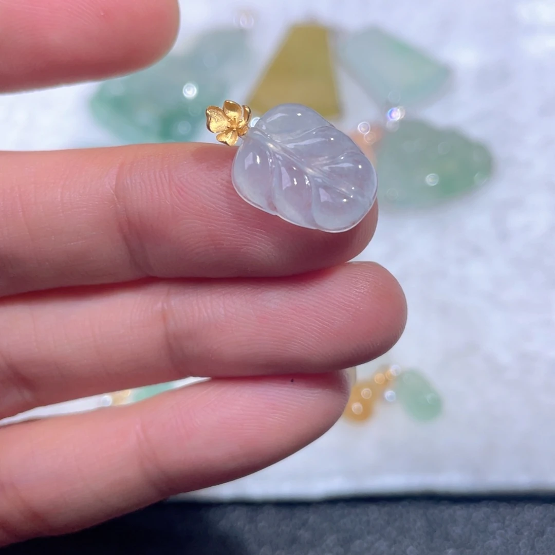 颈饰18K金镶嵌翡翠翡翠