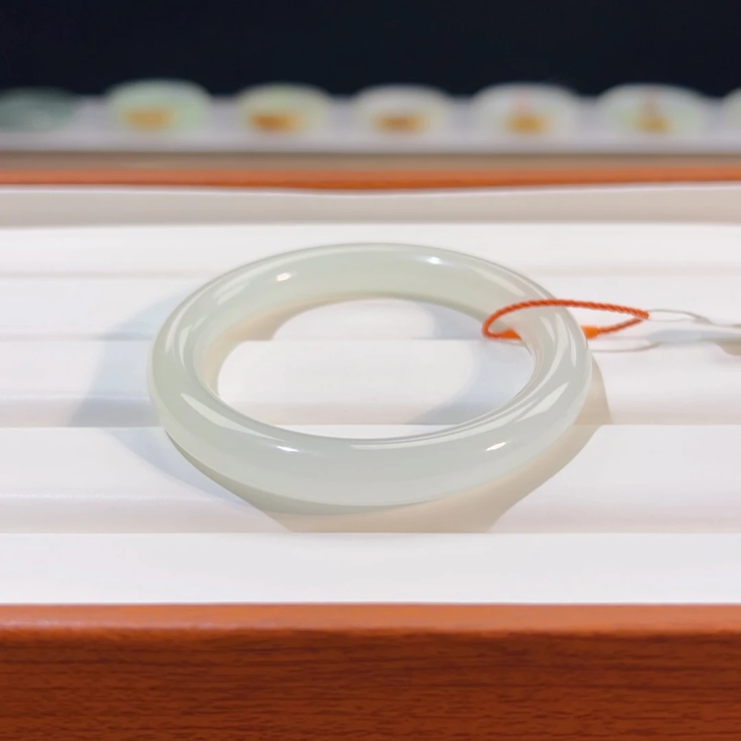 和田玉手镯未镶嵌  【冰白】