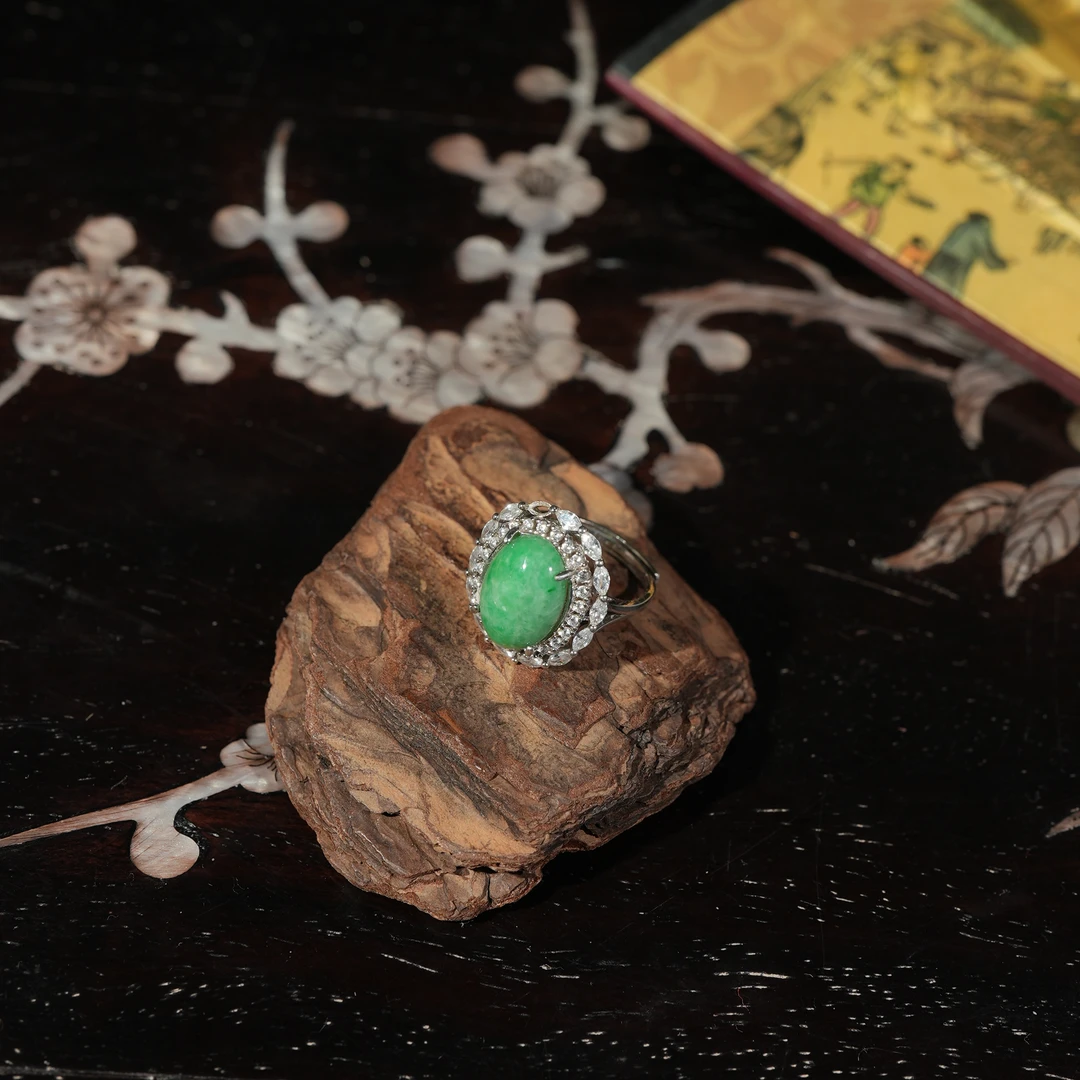 2.25香港王老板-翡翠镶嵌戒指a1974