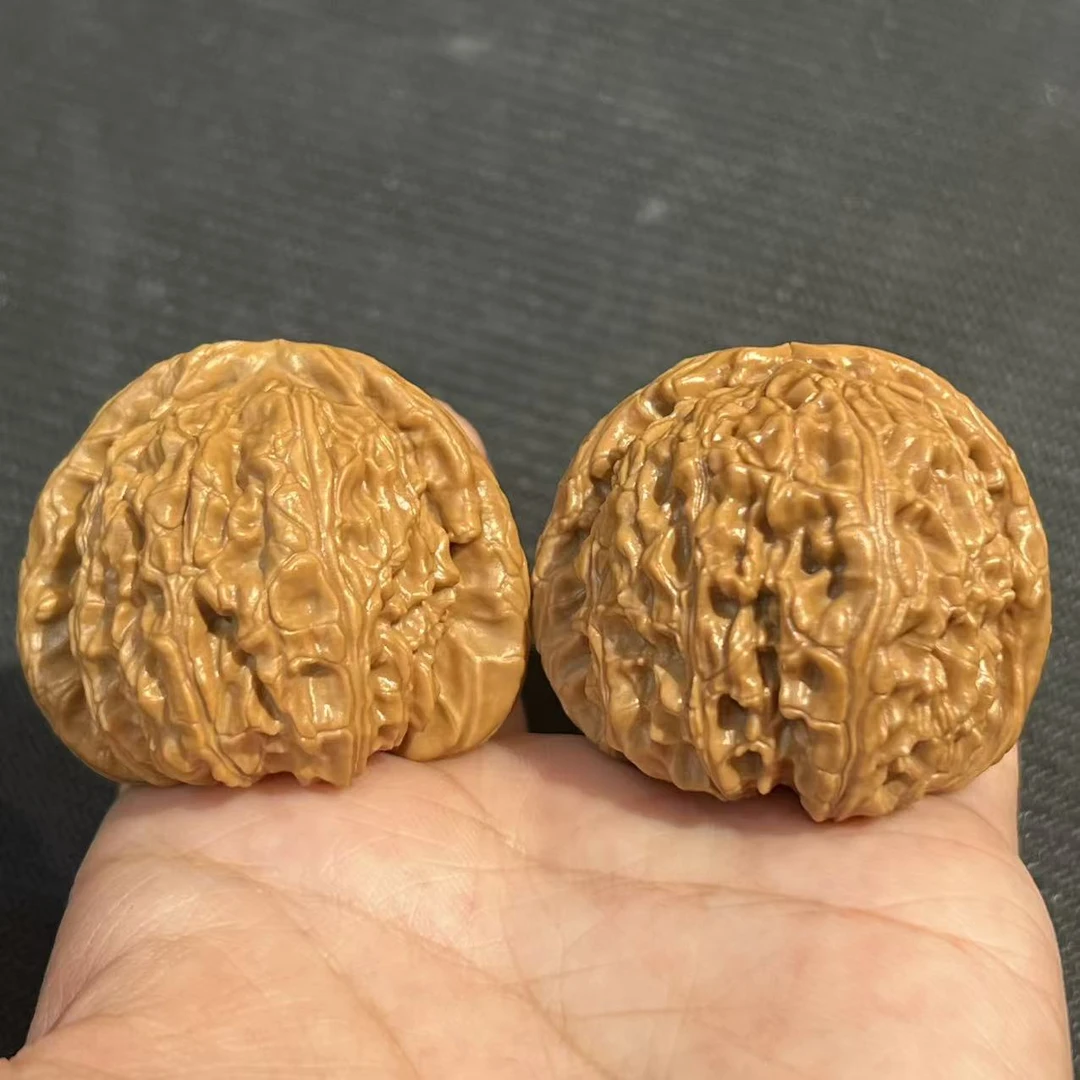 【雪碧专属】L221  三角白狮子核桃 40mm左右